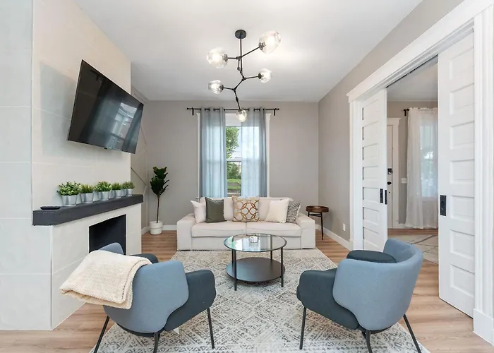 Historic Charm Meets Modern Comfort 3Br Home In Mt Auburn
