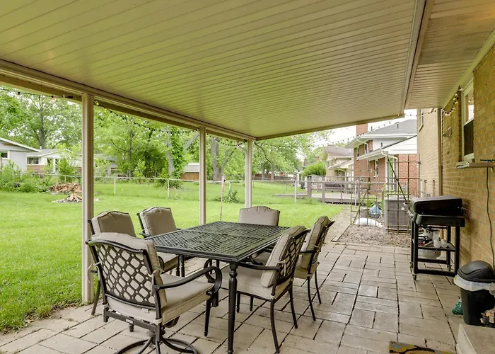 10 Mi To Dtwn Cincinnati Home With Patio And Yard!