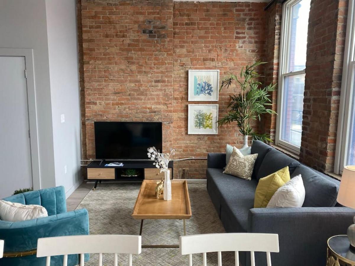 Swizzle Explore Otr And Downtown From Rhinegeist Cincinnati