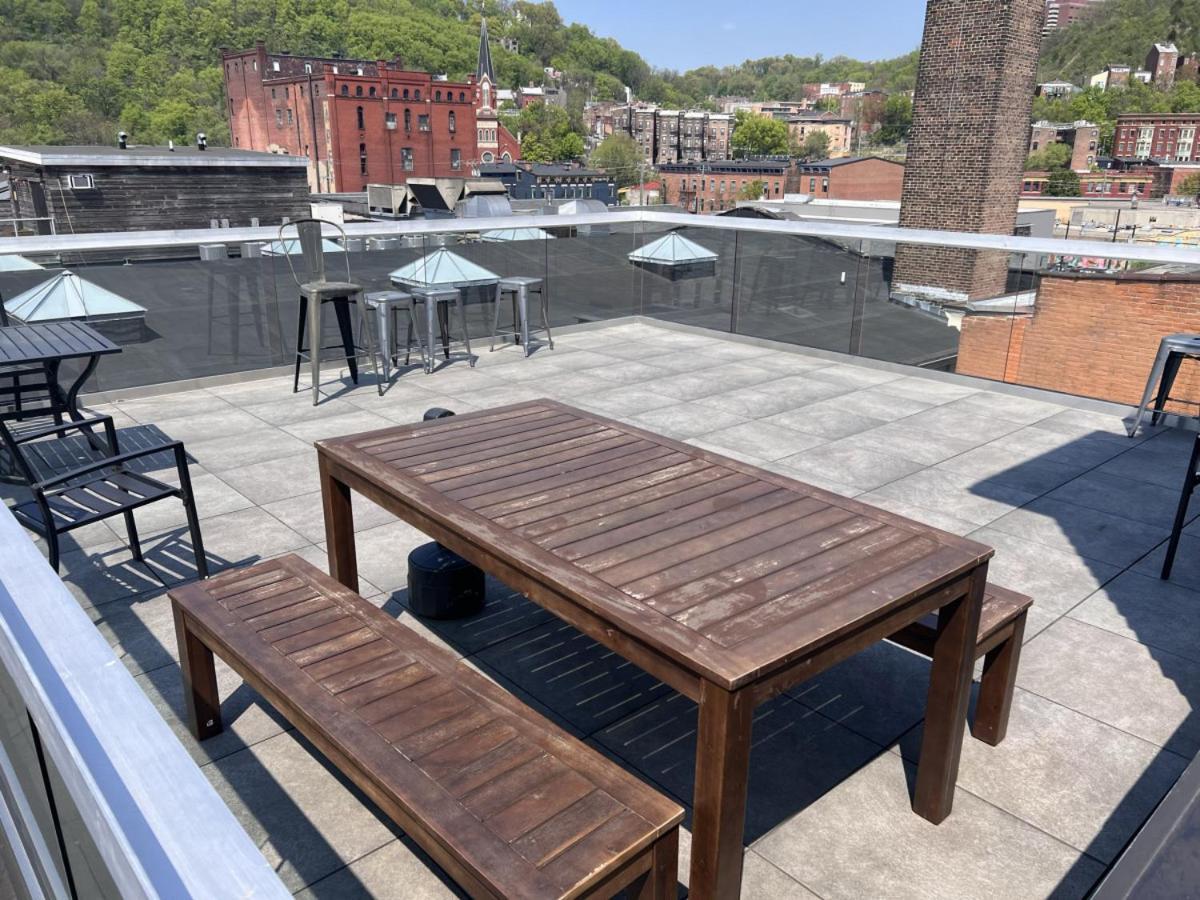 Swizzle Explore Otr And Downtown From Rhinegeist Apartment Cincinnati