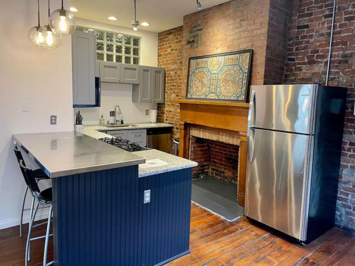 Loft In The Heart Of Over-the-rhine Apartment *
