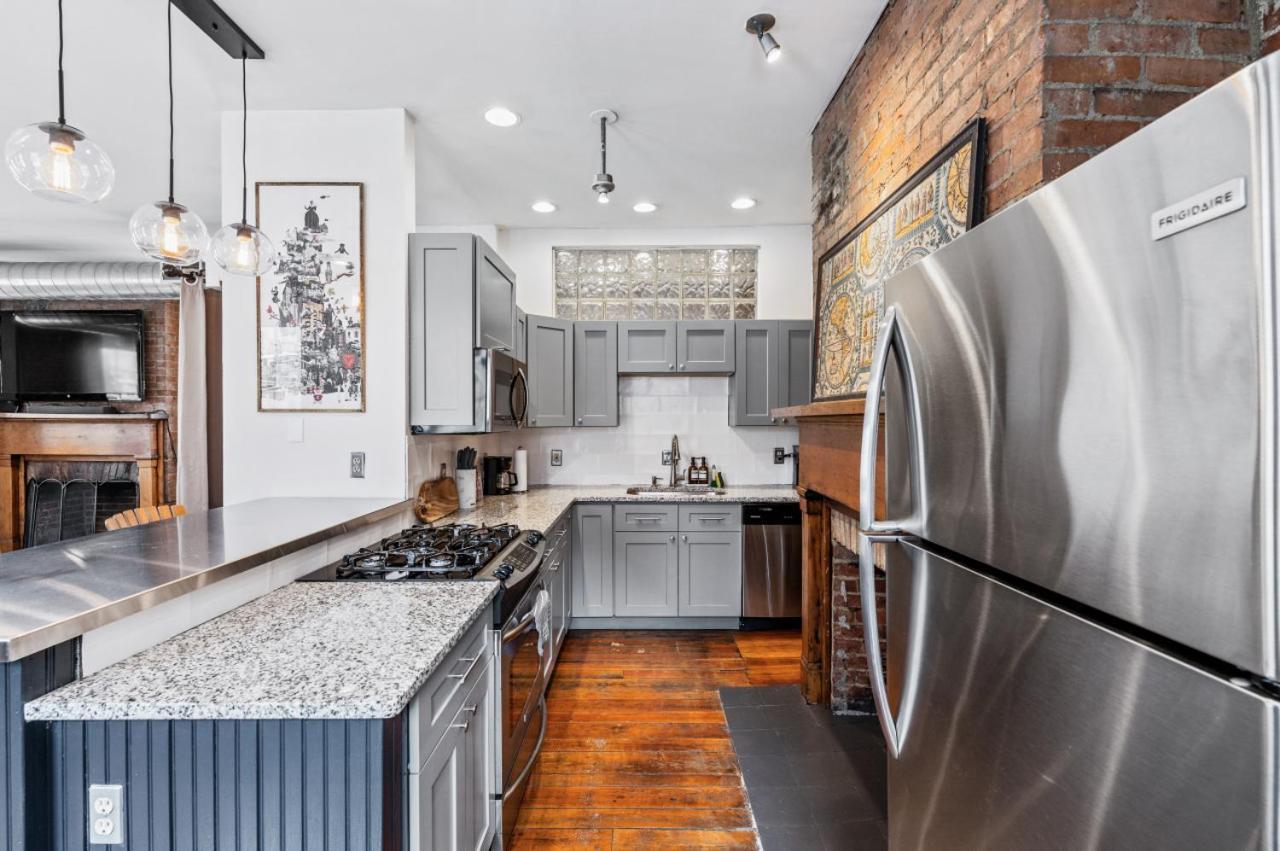 Loft In The Heart Of Over-the-rhine Apartment *