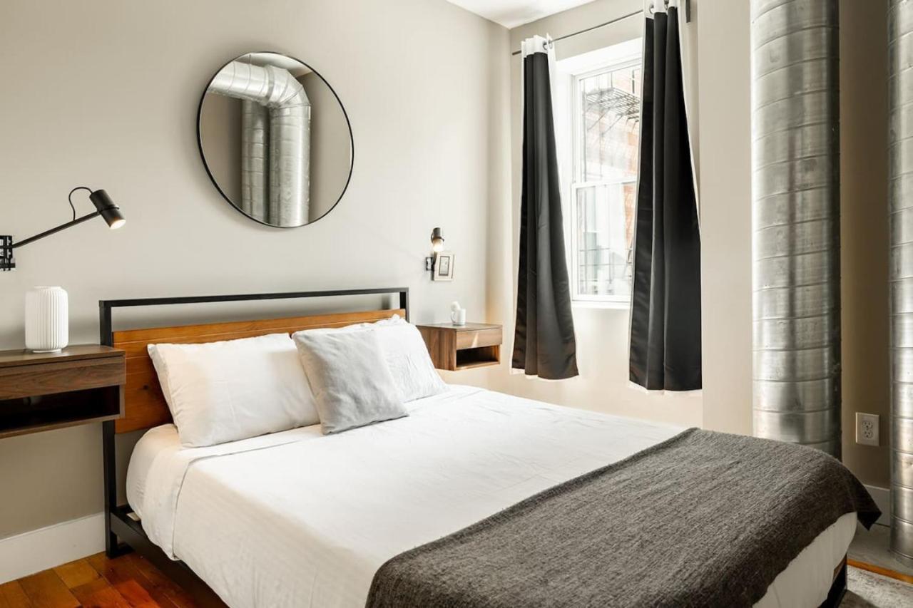 Lux Parkside Townhome - Free Parking - Walk To Apartment *