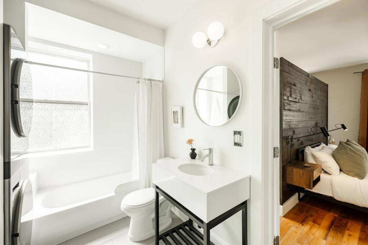 Apartment Lux Parkside Townhome - Free Parking - Walk To