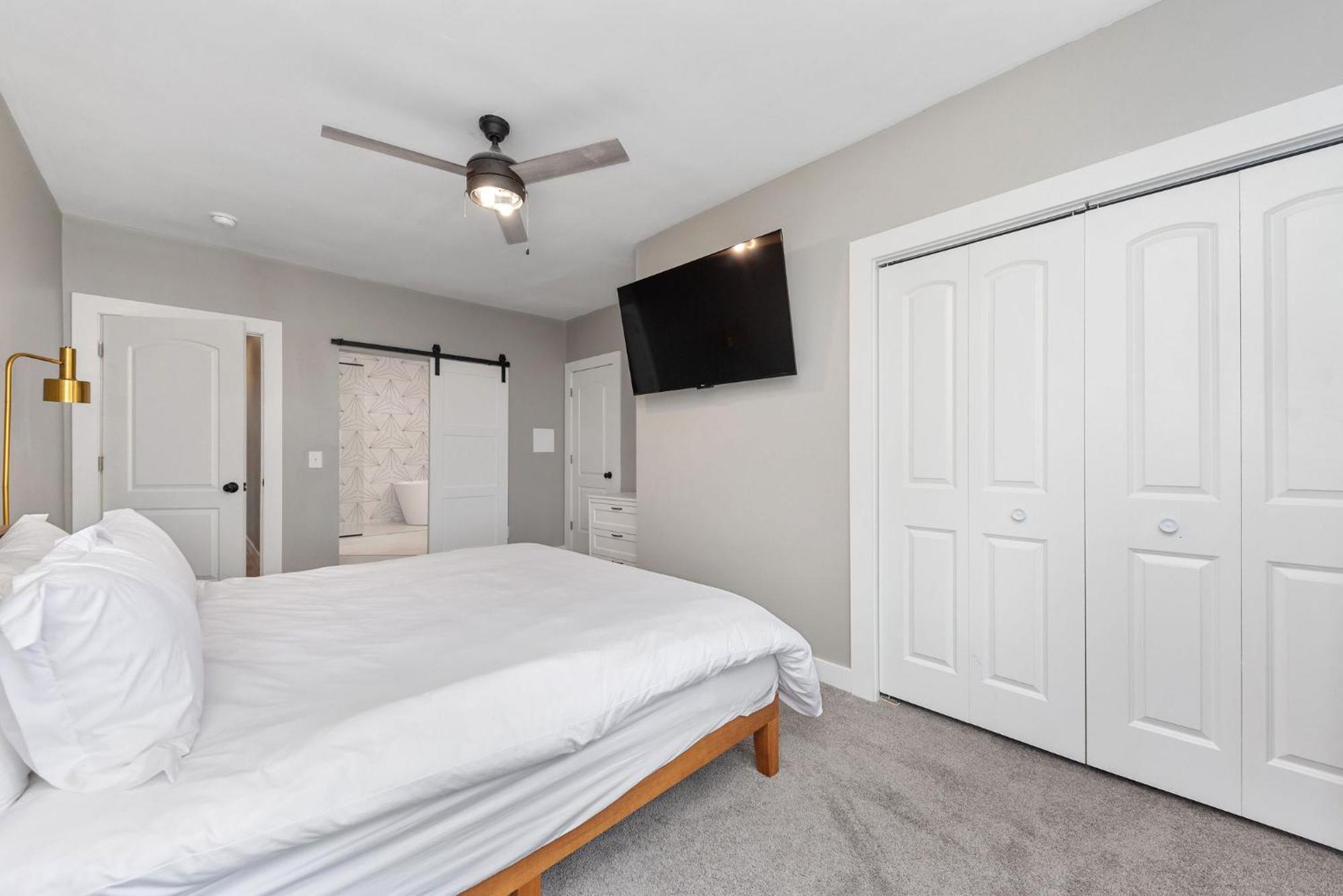 Historic Charm Meets Modern Comfort 3br In Mt Auburn