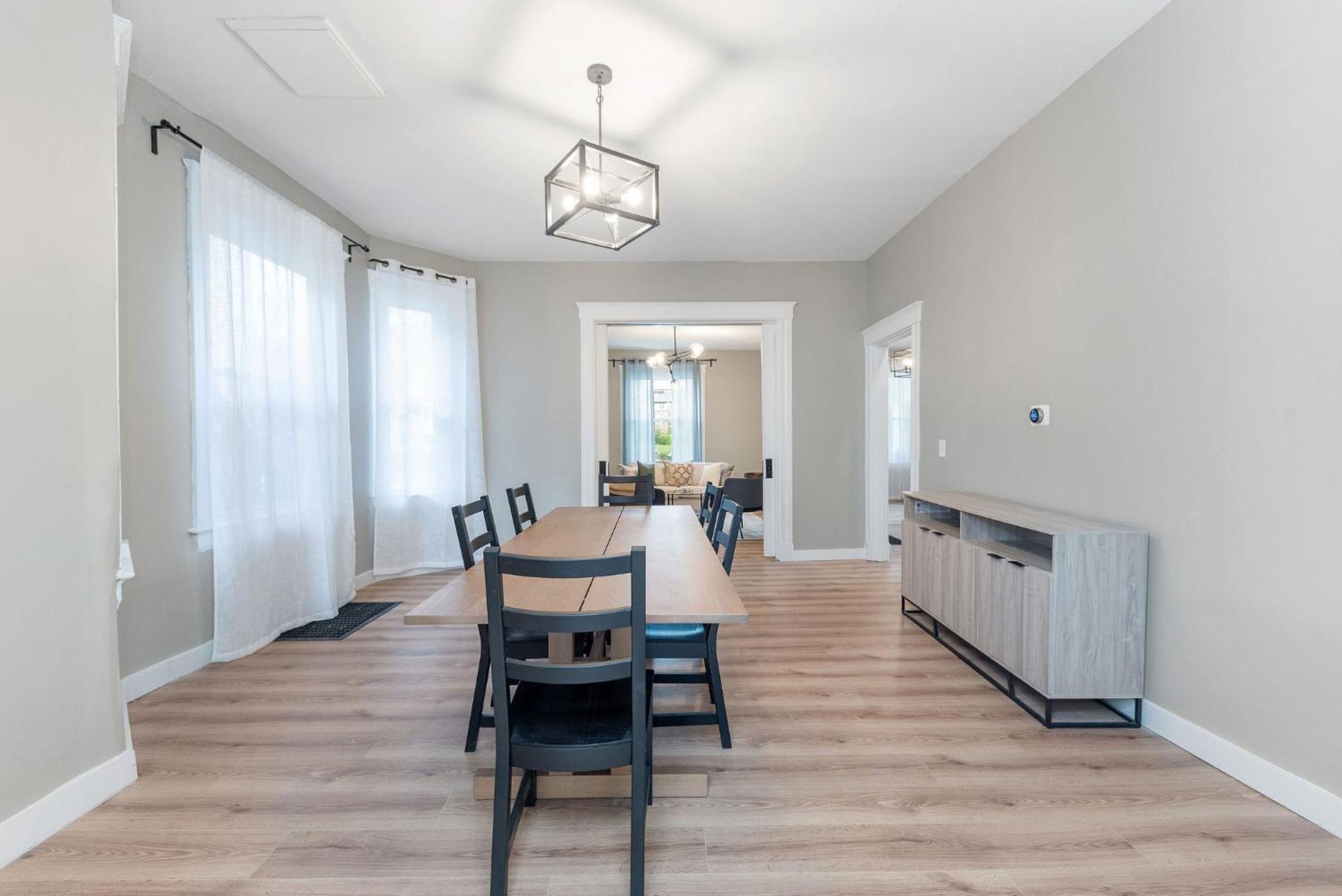 Apartment Historic Charm Meets Modern Comfort 3br In Mt Auburn Cincinnati