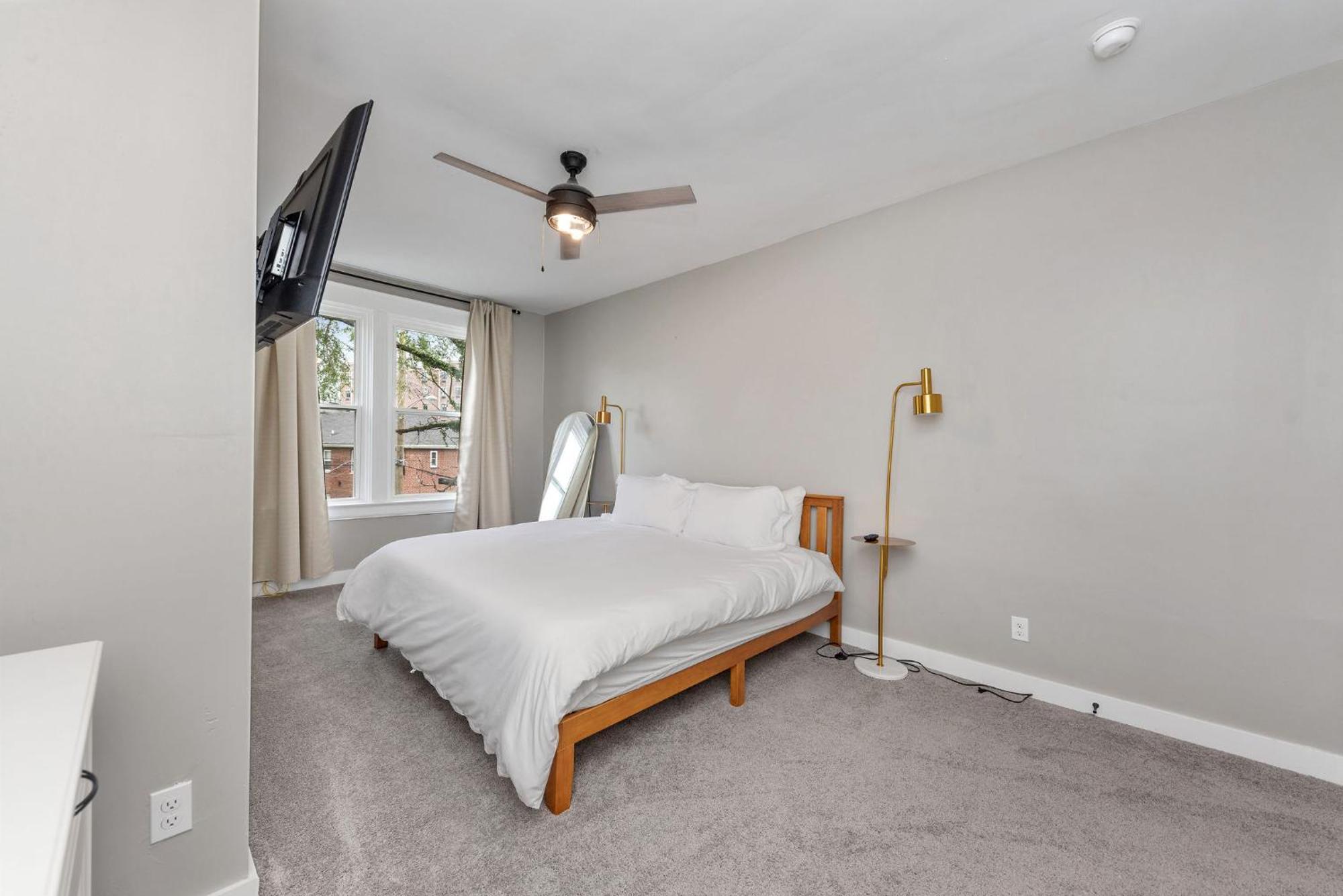 Apartment Historic Charm Meets Modern Comfort 3br In Mt Auburn