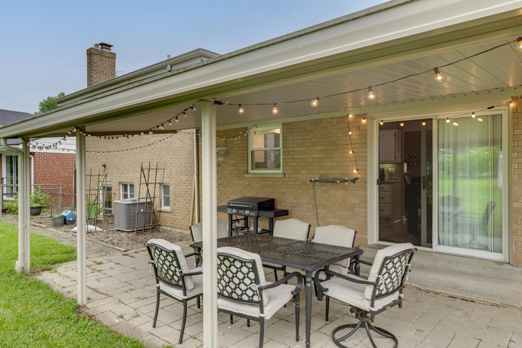 10 Mi To Dtwn With Patio And Yard! Casa de férias