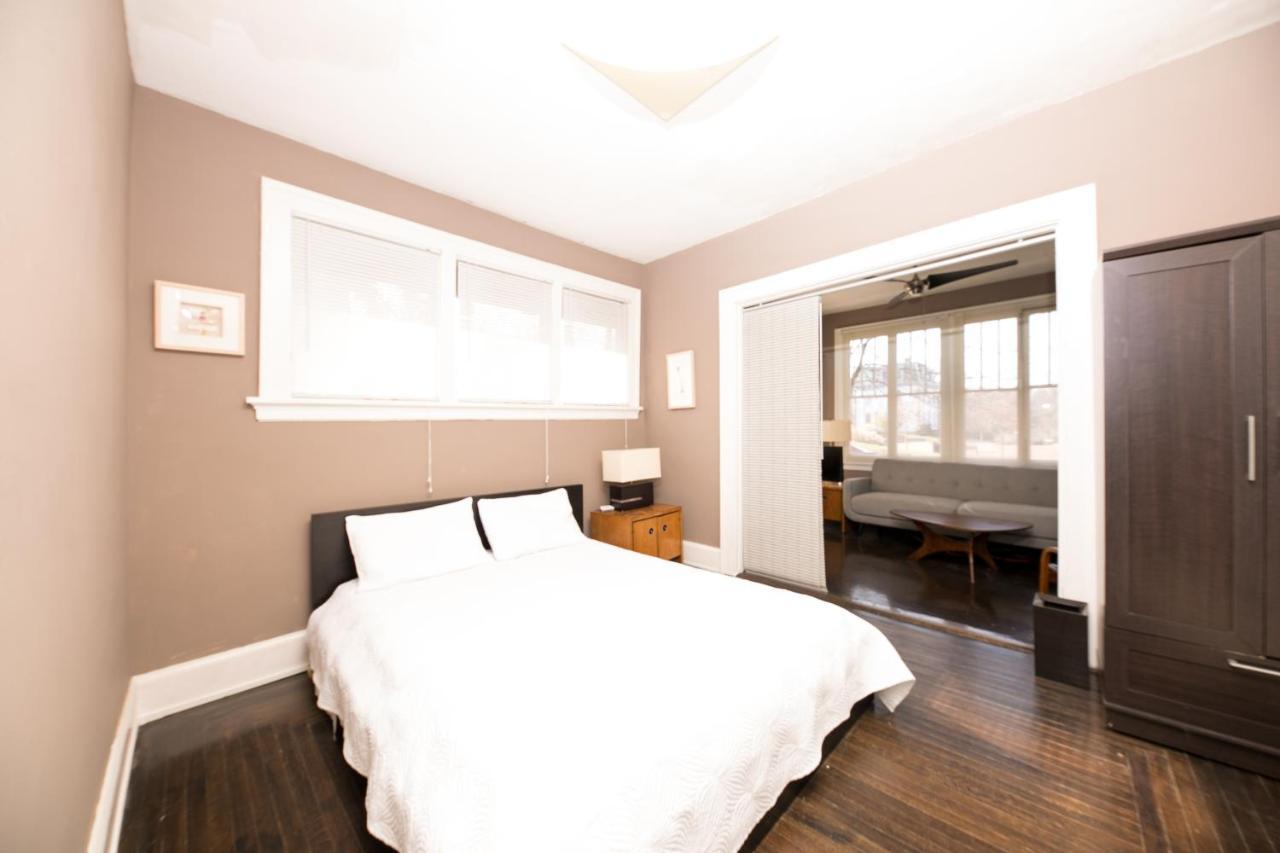 Hopkins Park Bed & Breakfast Cincinnati