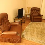 Charming 2Bd Near Uc, Hospitals,Zoo