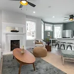 Deluxe 4-Bedroom W Huge Deck 3-Min To Downtown