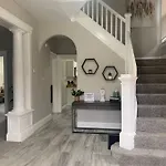 6 Bedroom Home Just Minutes From Downtown Cincinnati