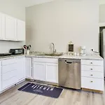 Cincinnati Vacation Rental About 4 Mi To Downtown!