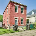 Cincinnati Vacation Rental About 4 Mi To Downtown!