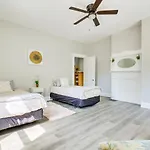 Cincinnati Vacation Rental About 4 Mi To Downtown!