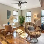 Broadway Suites - Stunning Downtown Condos