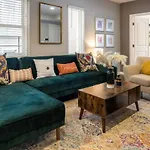 Two Comfy Condos Near City Center Otr Uc Zoo