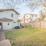 Mid-Century Modern 2B Oakley With Fenced Yard And Offstreet Parking
