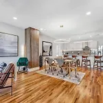 3 Bdrm 3 Full Bath Tower View Walk Up