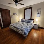 Cleneay #1 Private 3 Bed Near Xavier & Downton