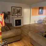 Lovely Home Away From Home 4Br 3Ba