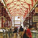 Lux 2Br On Famous Food Market - Walk Everywhere