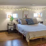 Stunning Condos Near Washington Park W Parking