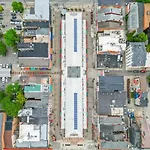 Huge Retrea W Rooftop Deck Stay At Farmers Market