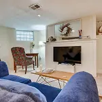 Garden-Level Cincinnati Apartment Walkable Area!