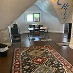 Awesome Attic Studio3B Private Room /Shared Apt