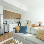 Stylish Dtwn Condo With King Bed By Kroger, Restaurants, Parking