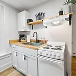 Comfy 1Br With Parking - Near Uc, Zoo, Downtown