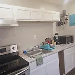 Comfy 1Br Apt. In Pleasant Ridge