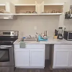 Comfy 1Br Apt. In Pleasant Ridge