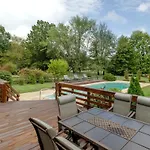 Amazing Pool & Walk To The Park