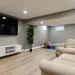 Amazing Pool & Walk To The Park