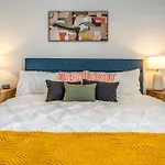 Mt Adams, Stellar Views, Wifi&Lux Beds, Parking