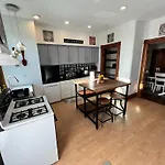 Private Bedroom Suite 2 In Spacious House City Views