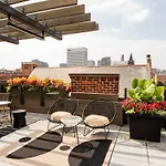 Lux Washington-Park Rooftop Patio-Free Parking
