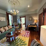Private Bdrm Suite 3 In Spacious House City Views