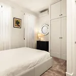 Walk To All - Washington Park - Gorgeous 2Br Condo