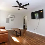 New Charloe Court 3 Bed Family House