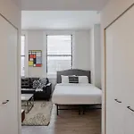Cozysuites Sky Central Rooftop Pool #15