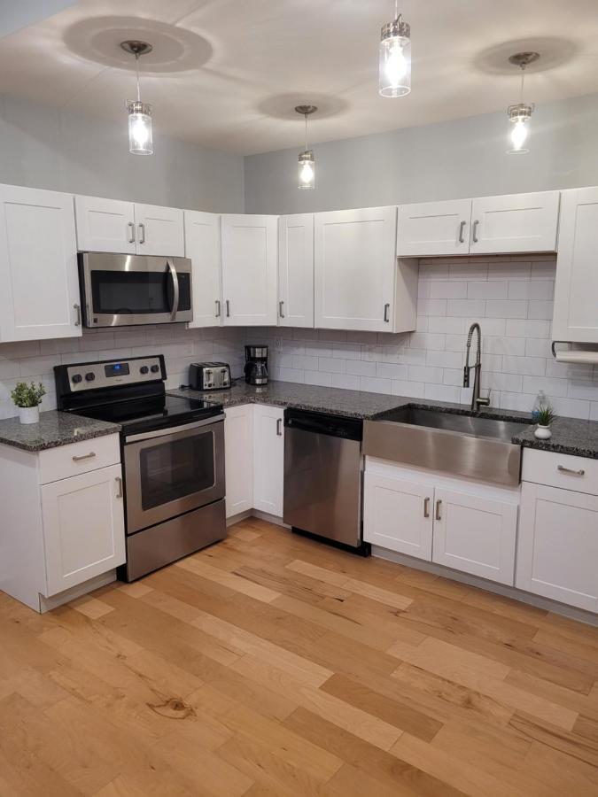 Cincy Dream! Walk To Zoo, Uc, Hospitals, And Short Vine District Holiday home
