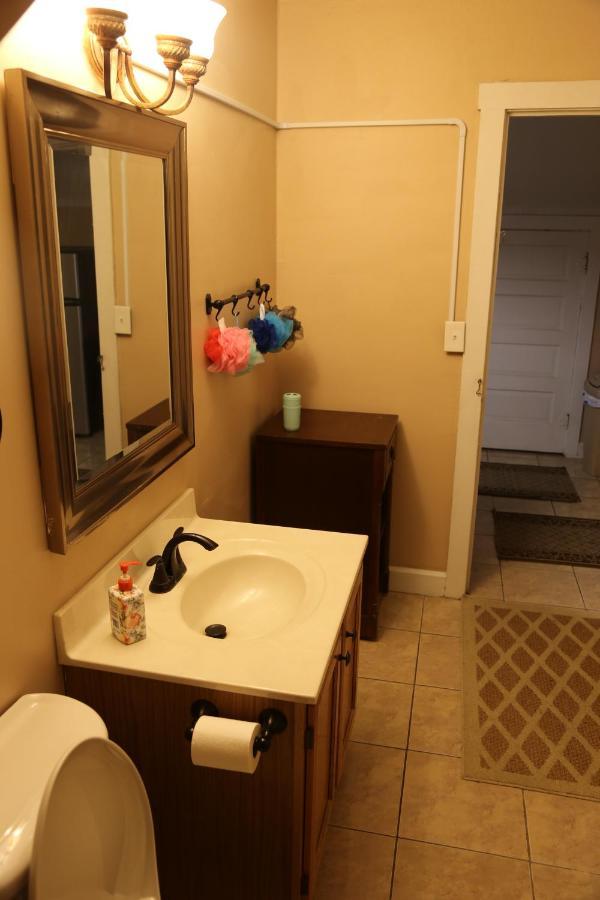 Apartment Charming 2bd Near Uc, Hospitals,zoo