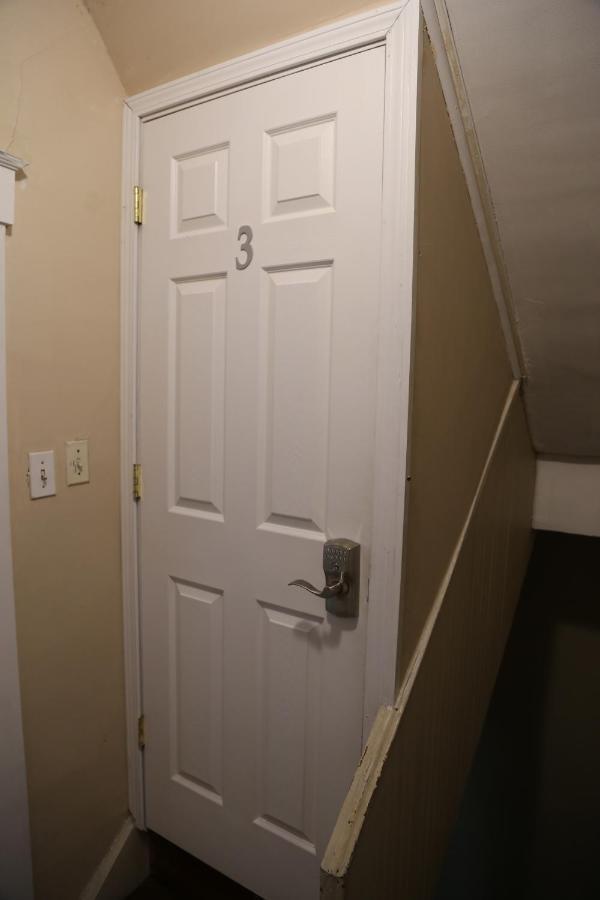 Charming 2bd Near Uc, Hospitals,zoo Apartment
