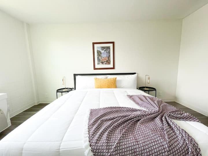 Apartamento Sleepover Downtown 1bd 1ba