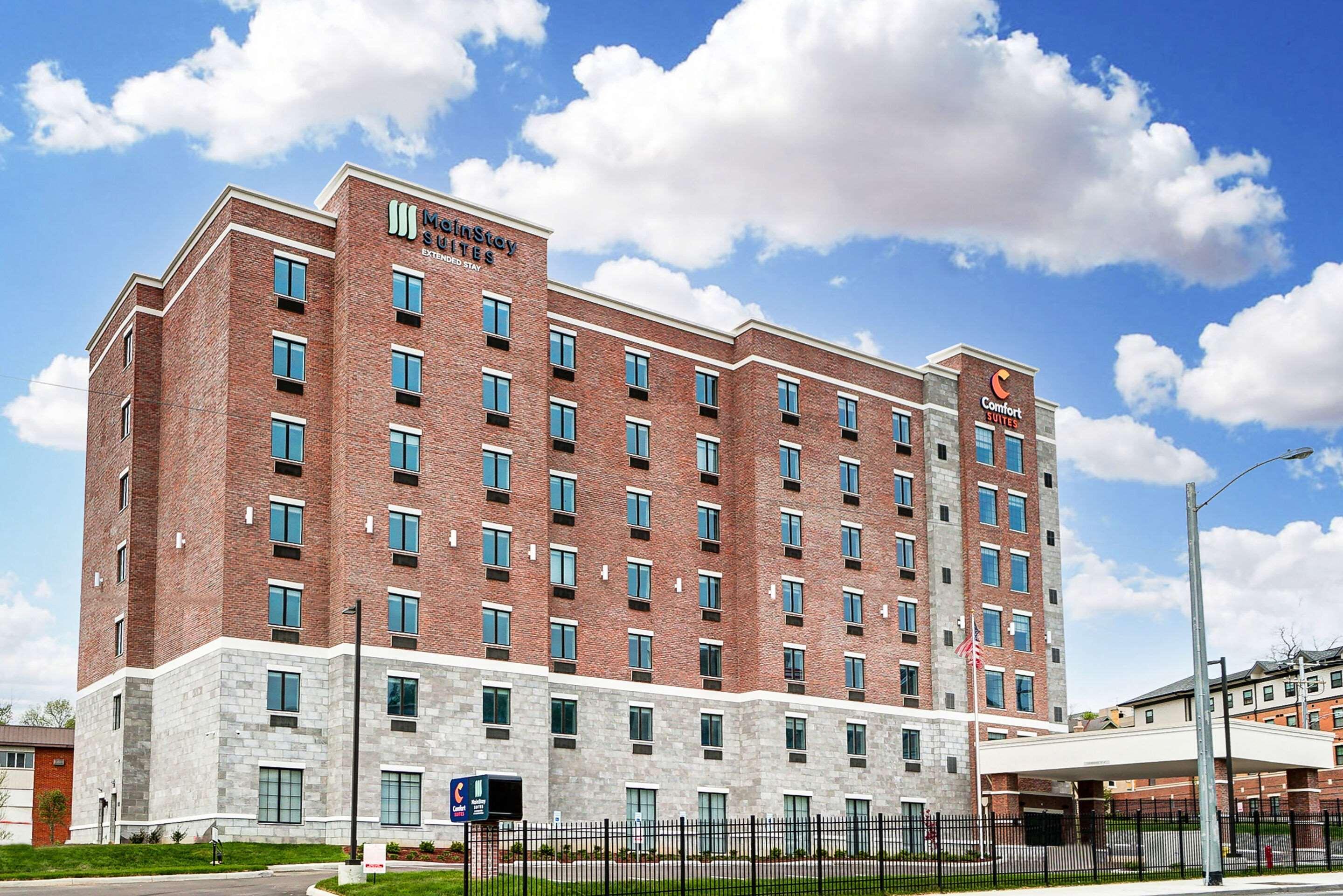 Hotel Mainstay - Uptown 2*