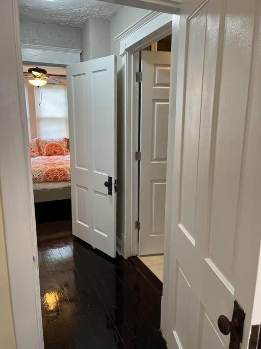 Ridgeway 2 Bedroom House Near Xavier Downtown Holiday home *