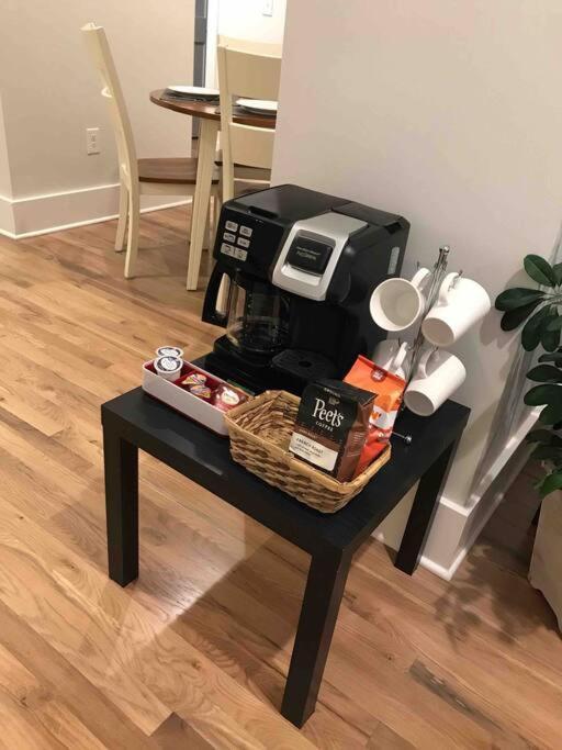 Apartment Spacious 1 Bed 1 Bath Downtown Otr Minutes Walk To The Reds Bengals Stadium & More! Cincinnati